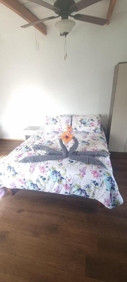 Apartamento Hostal Henua Roa 2 Hanga Roa Exterior foto